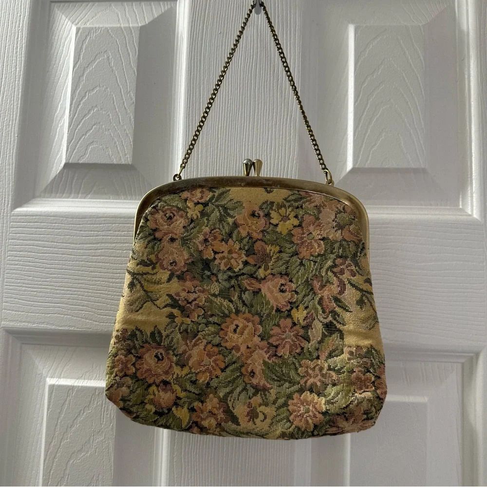 Vintage  Floral Tapestry Handbag